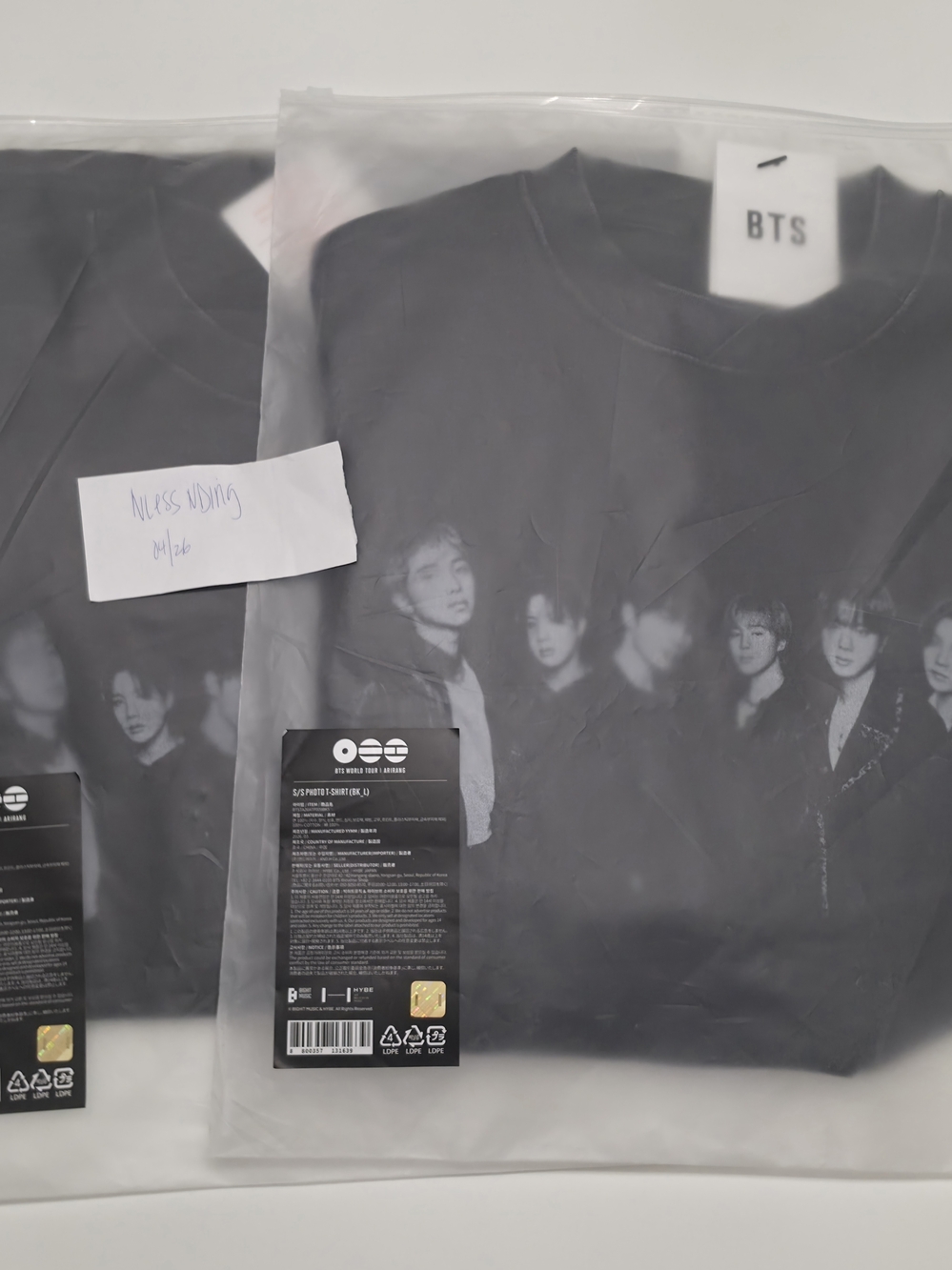 Official BTS OT7 ARIRANG BLACK T SHIRT TOUR MERCH